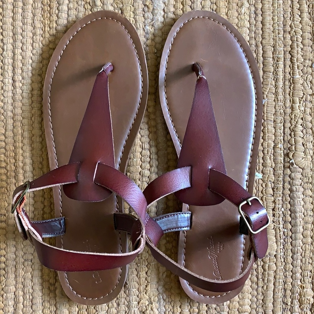 Universal Thread sandals, brown size 10